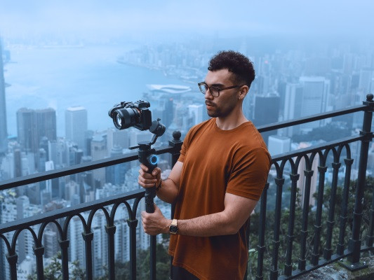 Gimbal do aparatu Moza AirCross 2 - zdjęcie 13