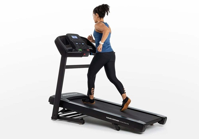 Bieżnia elektryczna HORIZON FITNESS T202-26 - zdjęcie 2